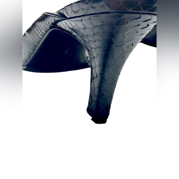 Vintage Salvatore Ferragamo Black Snakeskin Heels / Mules – Size 7.5 (Run Small) - Picture 4 of 7